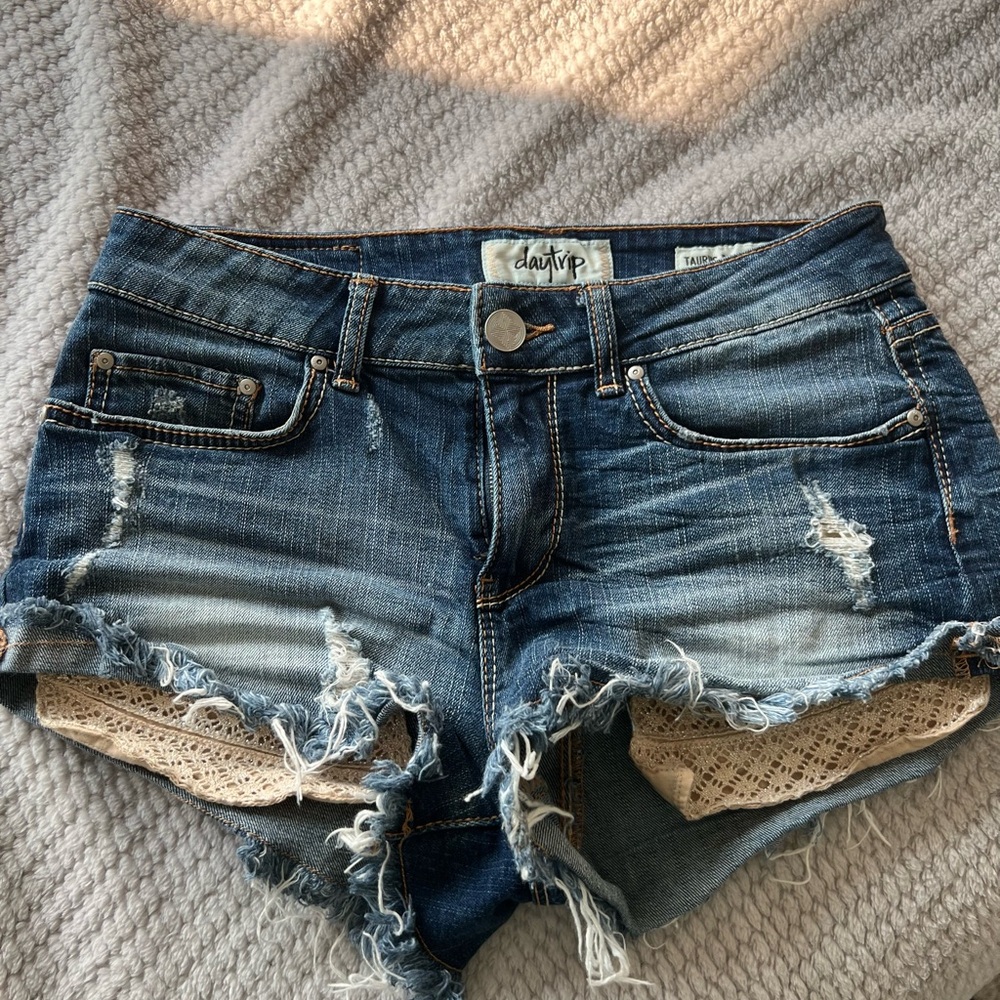 Daytrip Jean Shorts